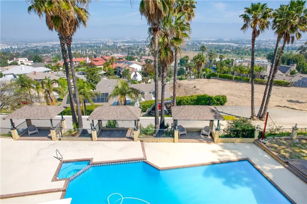 1605 Walter Ct, Colton, California 92324 home-pic-32