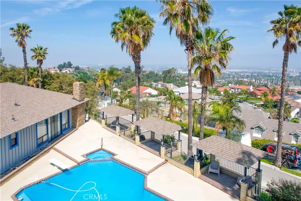 1605 Walter Ct, Colton, California 92324 home-pic-33