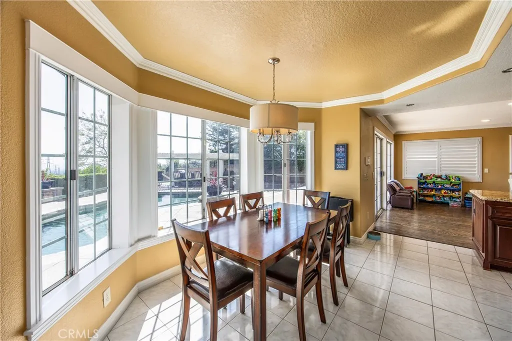 880 E 24th Street, Upland, California 91784 home-pic-10