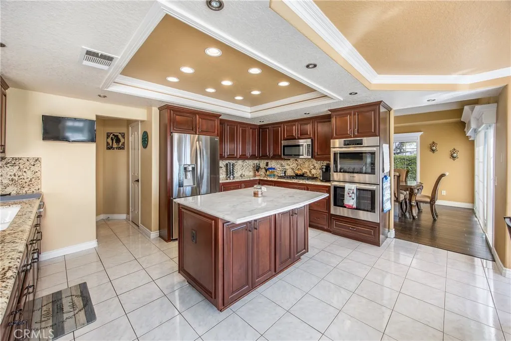 880 E 24th Street, Upland, California 91784 home-pic-12