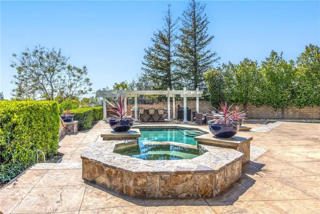 880 E 24th Street, Upland, California 91784 home-pic-46