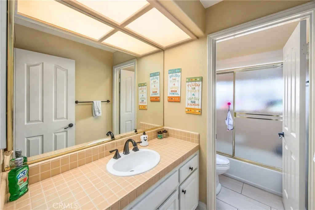 880 E 24th Street, Upland, California 91784 home-pic-38