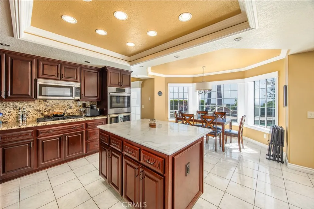 880 E 24th Street, Upland, California 91784 home-pic-14