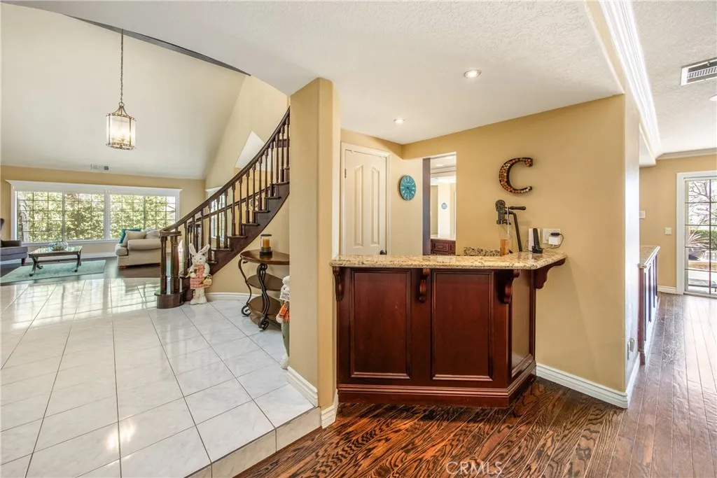 880 E 24th Street, Upland, California 91784 home-pic-20