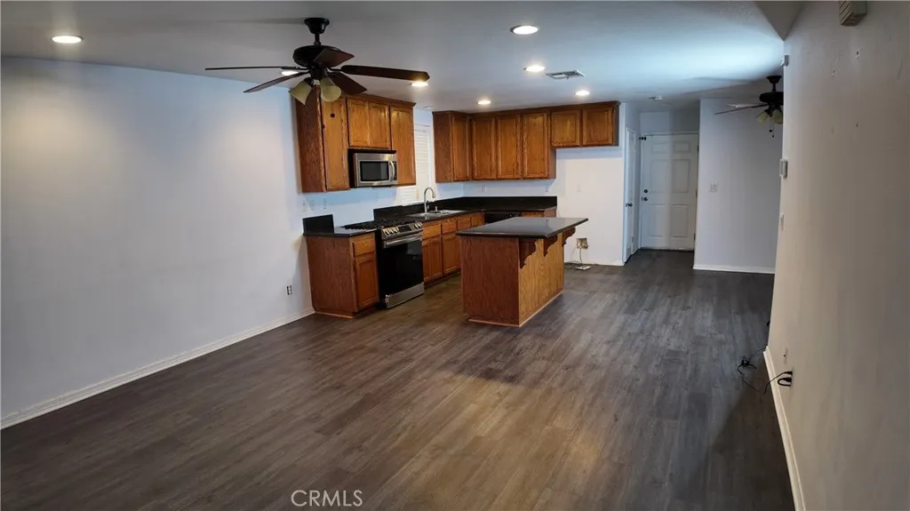 464 W E Street, Colton, California 92324 home-pic-1