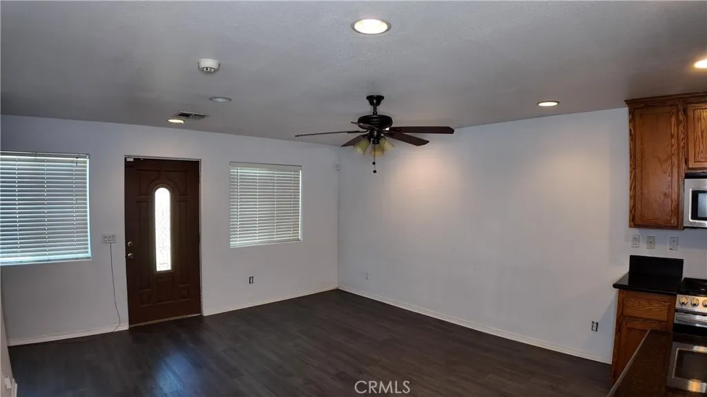464 W E Street, Colton, California 92324 home-pic-6