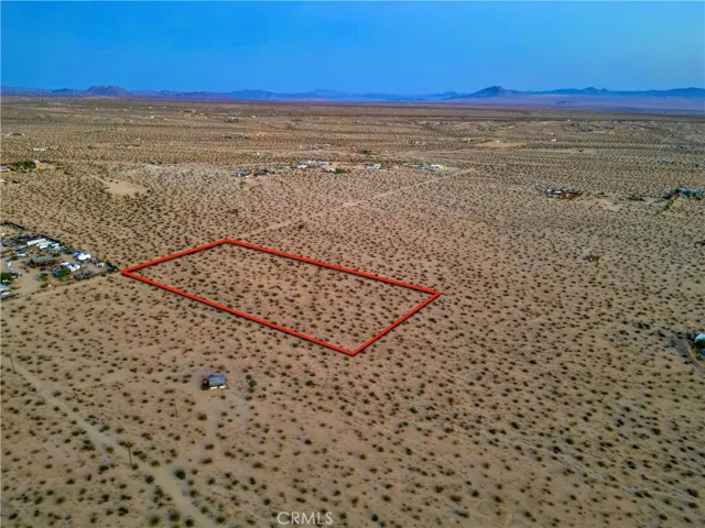 1475 Windsong Avenue, Joshua Tree, California 92252