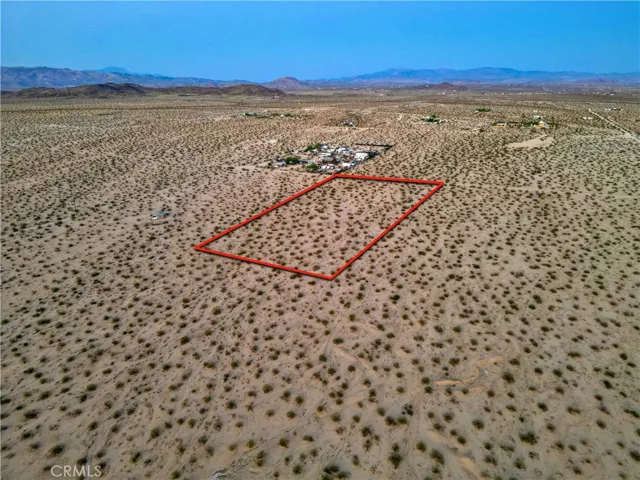 1475 Windsong Avenue, Joshua Tree, California 92252
