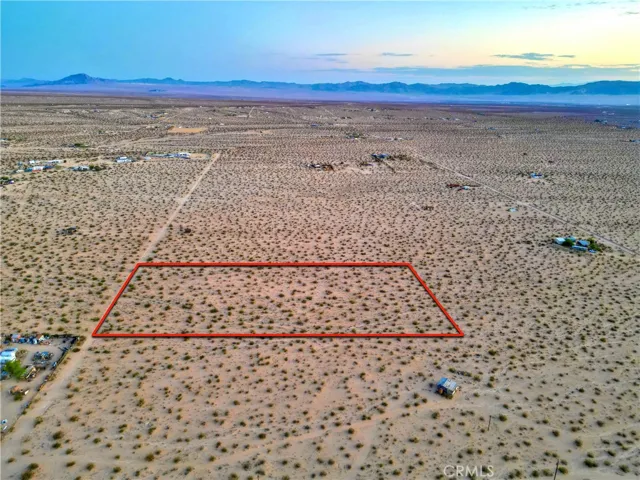 1475 Windsong Avenue, Joshua Tree, California 92252