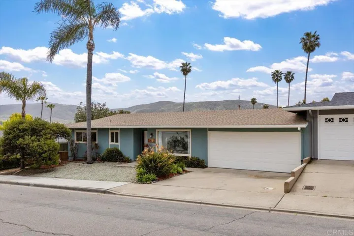 1615 La Tierra Lane, San Marcos, California 92078
