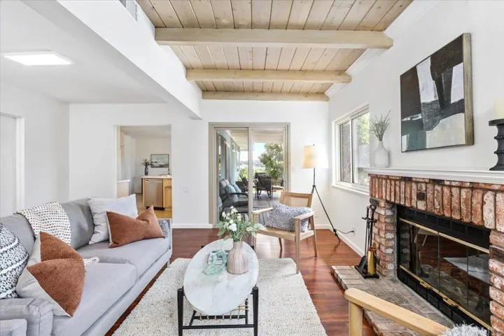 1615 La Tierra Lane, San Marcos, California 92078