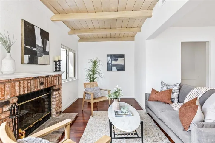 1615 La Tierra Lane, San Marcos, California 92078