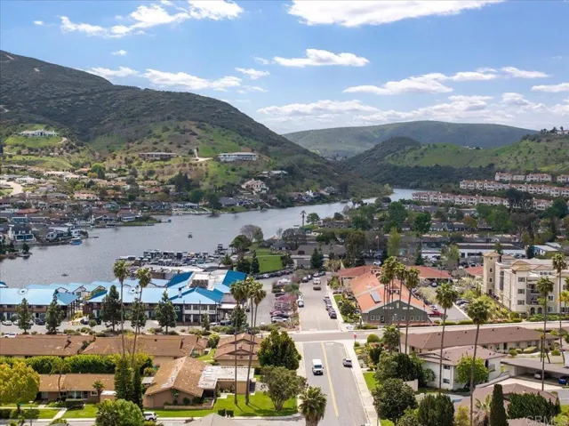 1615 La Tierra Lane, San Marcos, California 92078