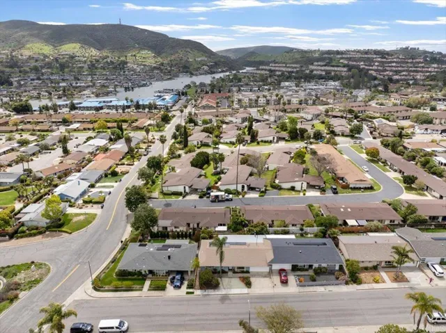 1615 La Tierra Lane, San Marcos, California 92078