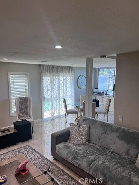 2899 Amber Drive, Corona, California 92882 home-pic-4