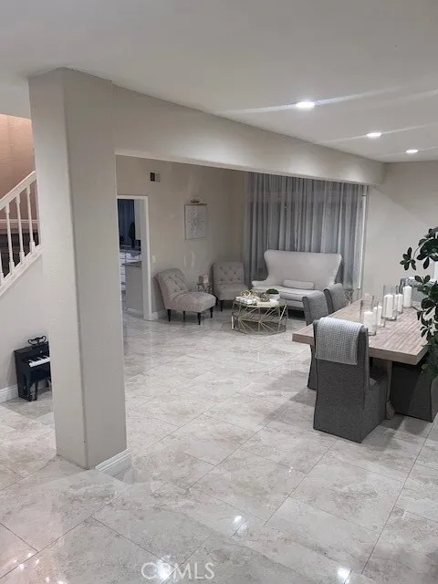 2899 Amber Drive, Corona, California 92882 home-pic-2