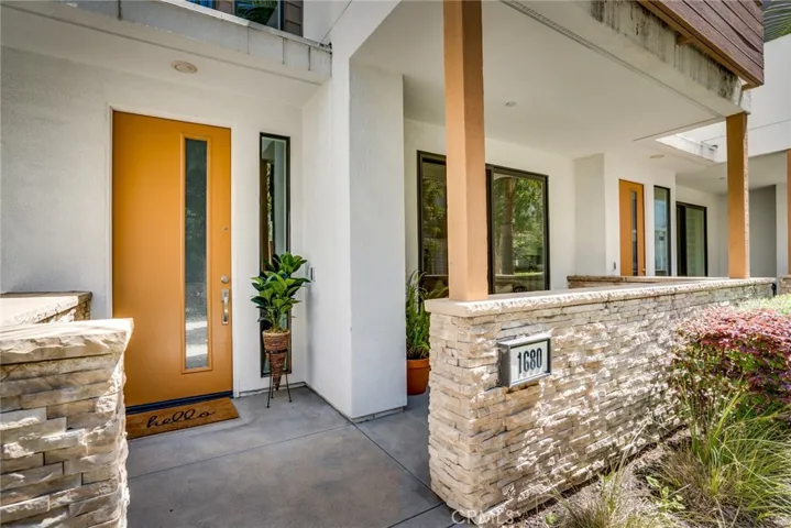 1680 Grand View, Costa Mesa, California 92627