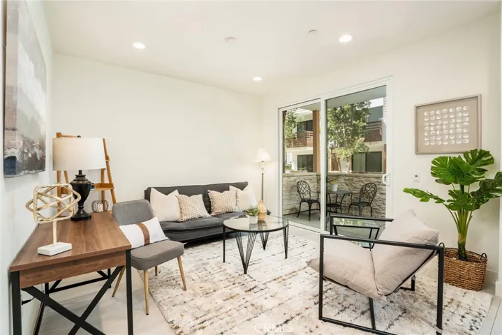 1680 Grand View, Costa Mesa, California 92627