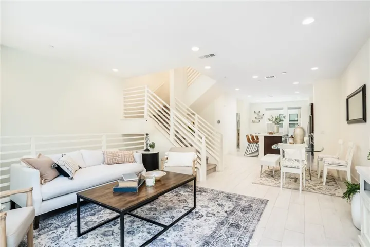 1680 Grand View, Costa Mesa, California 92627