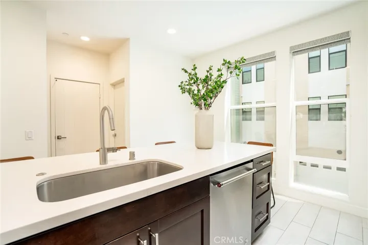 1680 Grand View, Costa Mesa, California 92627