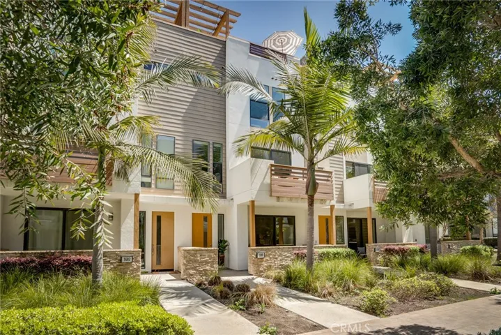 1680 Grand View, Costa Mesa, California 92627