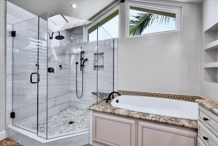 Primary Bath w/Large Glass Shower