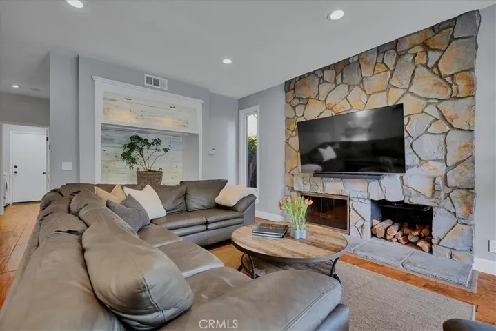 Family Room w/Fireplace
