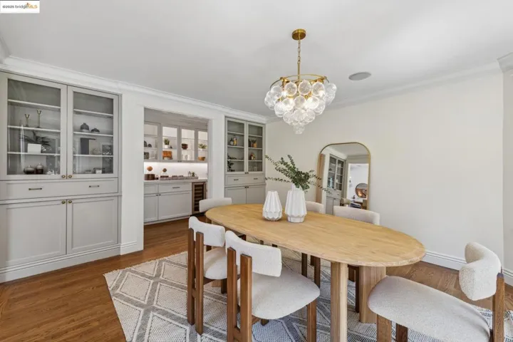 457 Dalewood Dr, Orinda, California 94563
