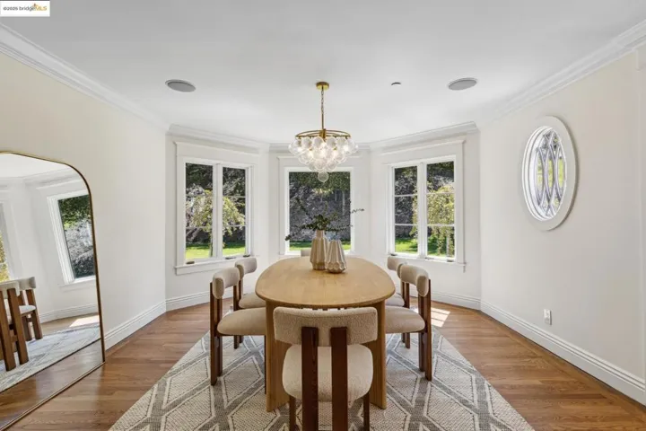 457 Dalewood Dr, Orinda, California 94563