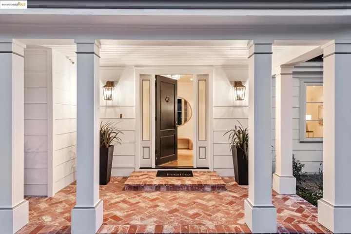 457 Dalewood Dr, Orinda, California 94563