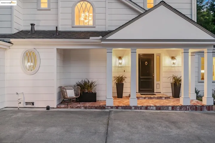 457 Dalewood Dr, Orinda, California 94563