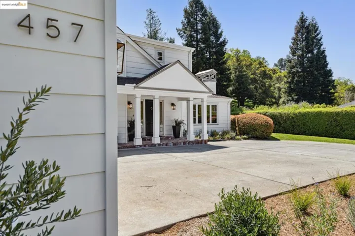 457 Dalewood Dr, Orinda, California 94563