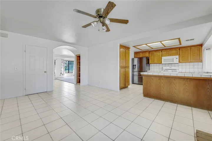 811 E Avenue J6, Lancaster, California 93535