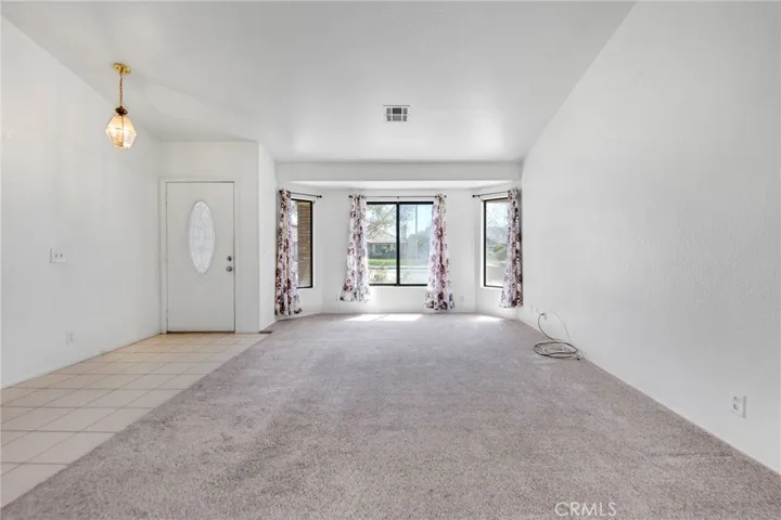 811 E Avenue J6, Lancaster, California 93535
