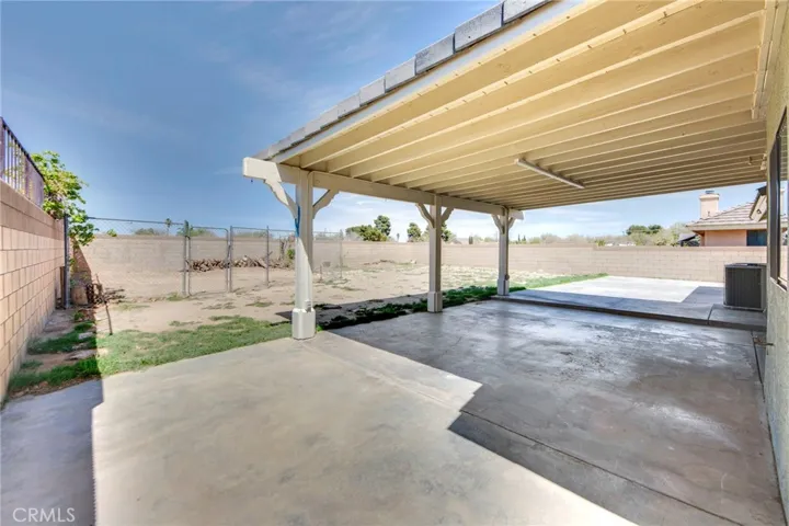 811 E Avenue J6, Lancaster, California 93535