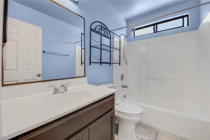 811 E Avenue J6, Lancaster, California 93535