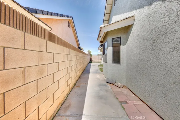 811 E Avenue J6, Lancaster, California 93535