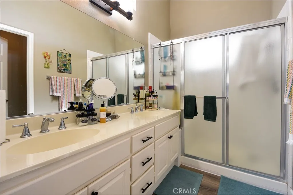 23898 Via Pamilla, Murrieta, California 92562 home-pic-16
