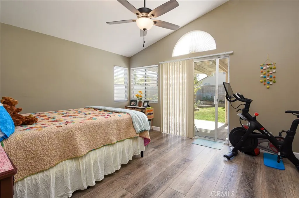 23898 Via Pamilla, Murrieta, California 92562 home-pic-15