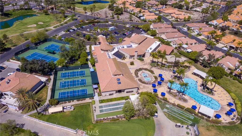 23898 Via Pamilla, Murrieta, California 92562 home-pic-27