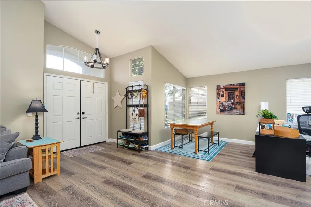 23898 Via Pamilla, Murrieta, California 92562 home-pic-6