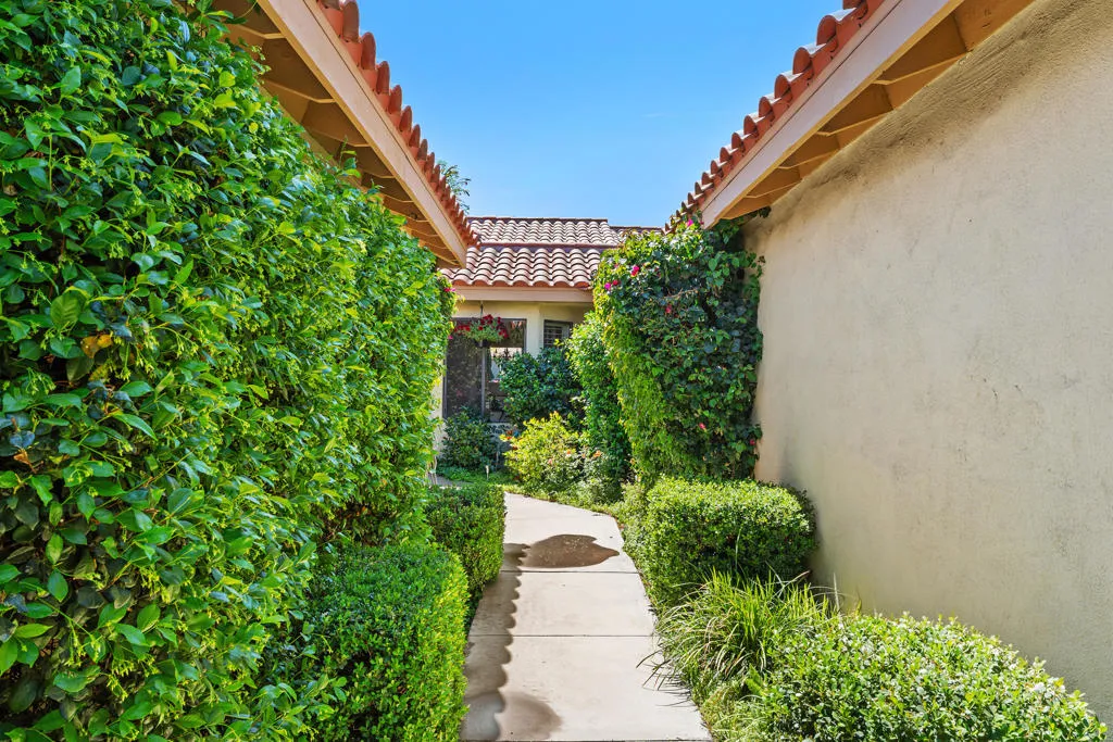 265 Calle Del Verano, Palm Desert, California 92260 home-pic-26