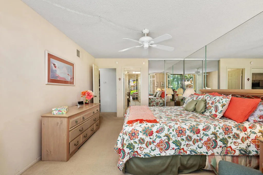 265 Calle Del Verano, Palm Desert, California 92260 home-pic-13