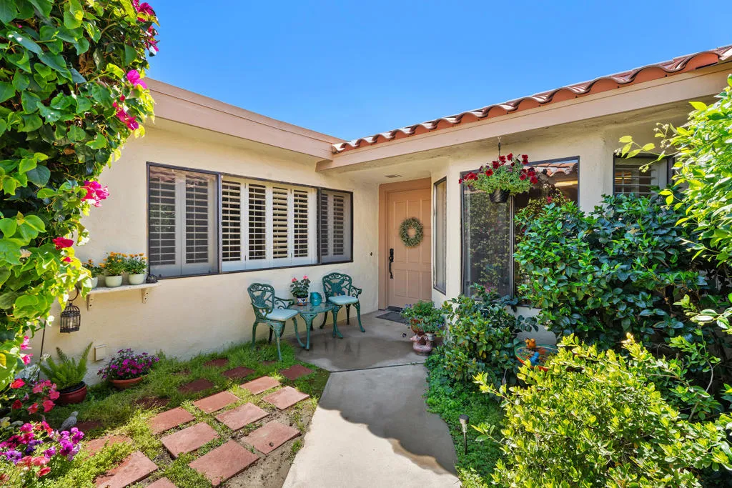 265 Calle Del Verano, Palm Desert, California 92260 home-pic-25