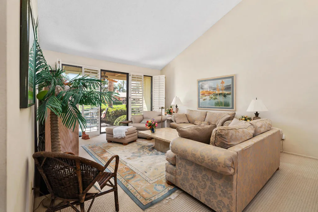 265 Calle Del Verano, Palm Desert, California 92260 home-pic-11
