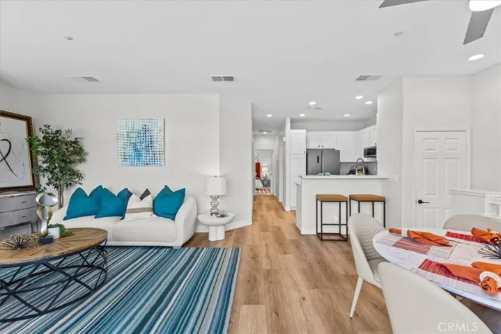 66 Vellisimo Drive, Aliso Viejo, California 92656