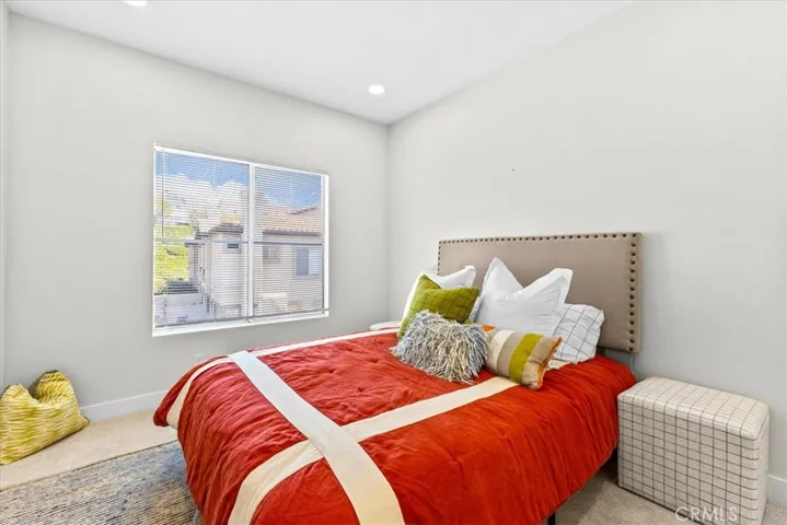 66 Vellisimo Drive, Aliso Viejo, California 92656