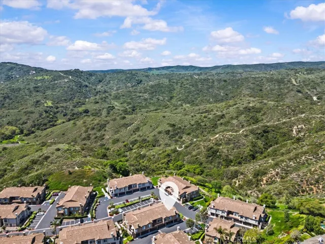 66 Vellisimo Drive, Aliso Viejo, California 92656