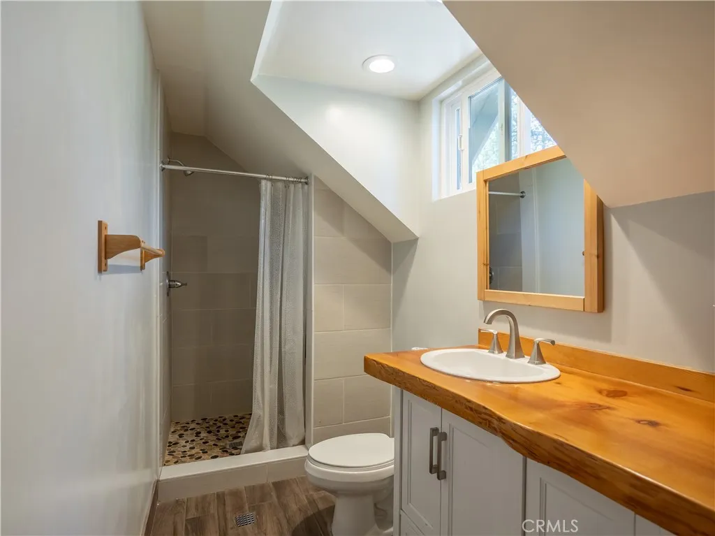 Bathroom 4