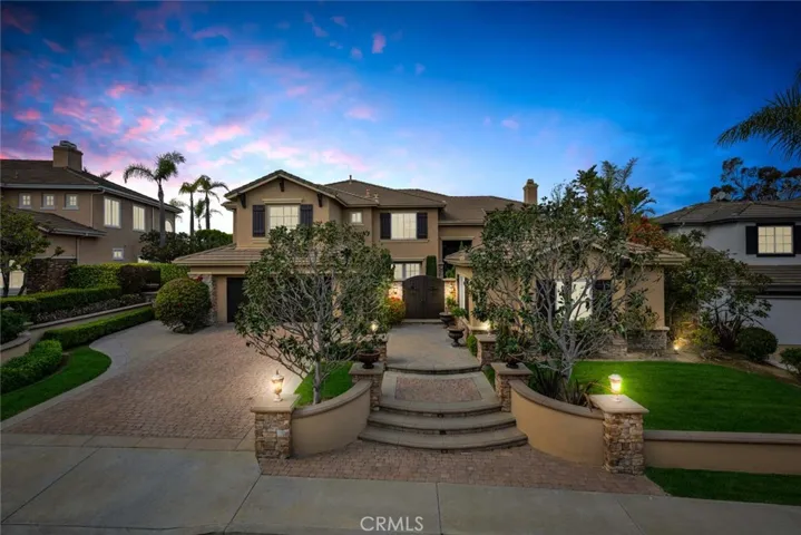 Front view of this peaceful residence.